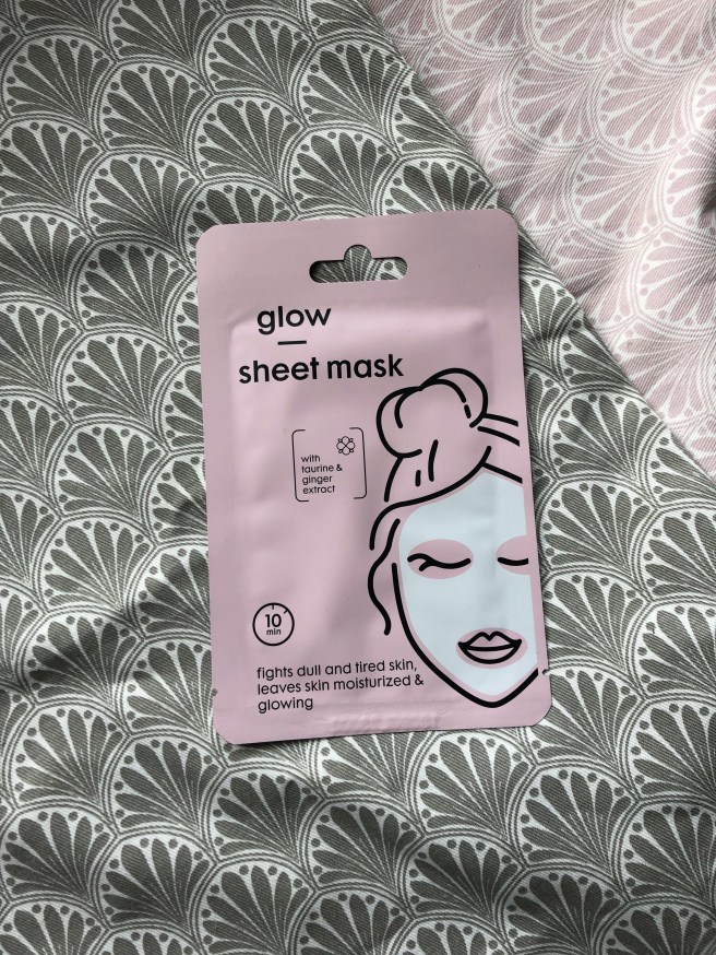 Glow sheet mask met taurine & ginger extract van Hema 