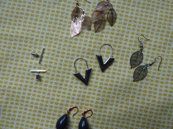 Stoere V-oorbellen van Aphrodite