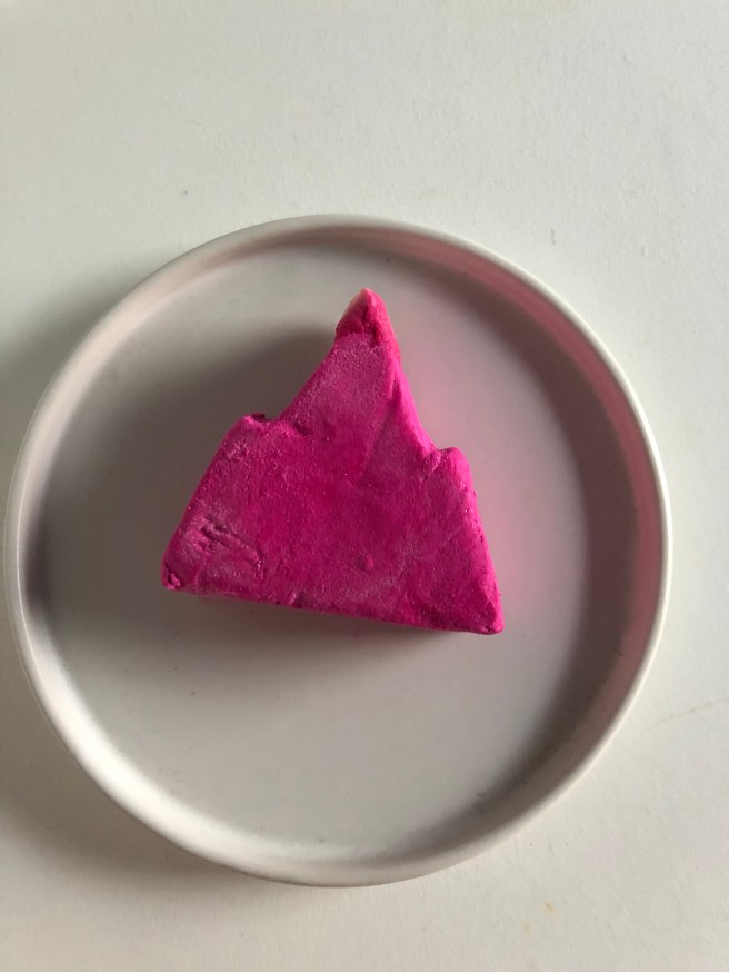 Candy Moutain Yule Log Bubble Bar van Lush