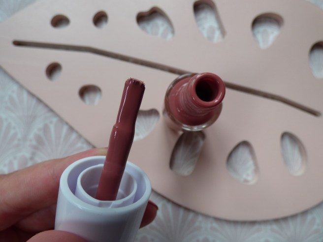 This is me Lippenstift & Nagellak van Essence 