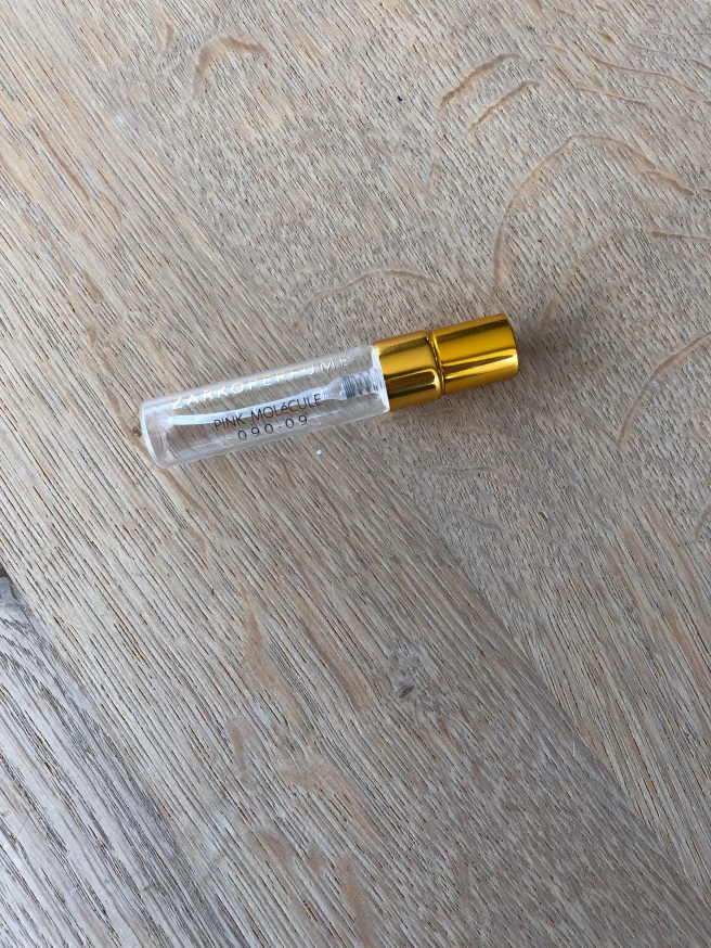 Pink Molecule 090.09 Parfum van Zarkoperfume